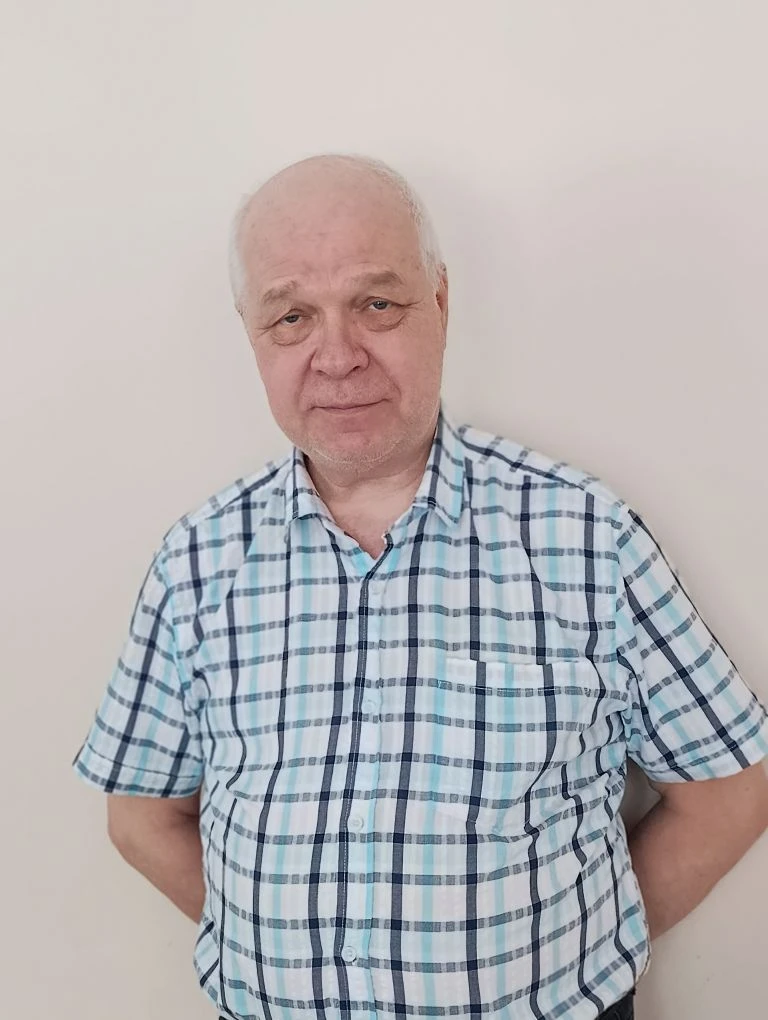 Сарычев Юрий Анатольевич.